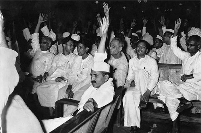 The AICC voting for the Partition of India, Image Source: Homai Vyarawalla Archives, Alkazi Collection of Photography The AICC voting for the Partition of India, Image Source: Homai Vyarawalla Archives, Alkazi Collection of Photography